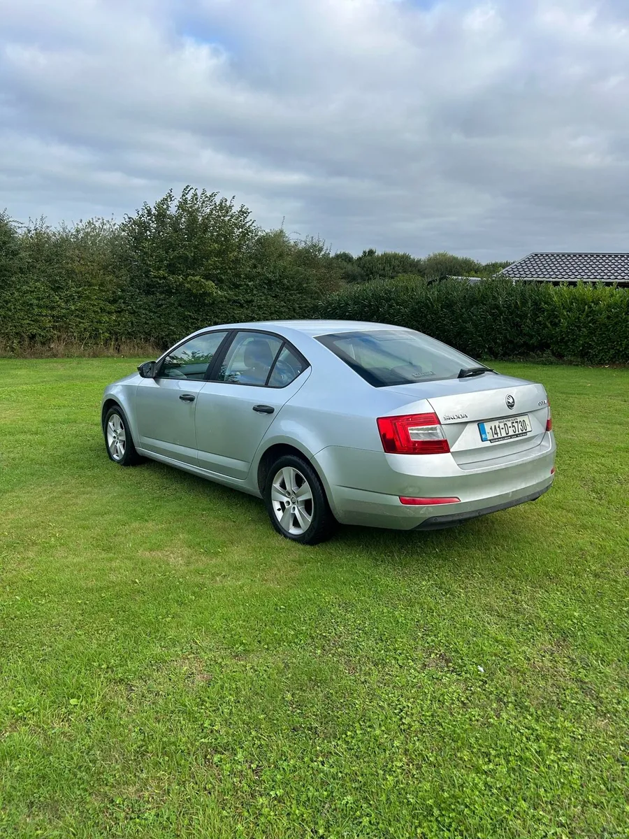 2014 Skoda Octavia diesel automatic - Image 5