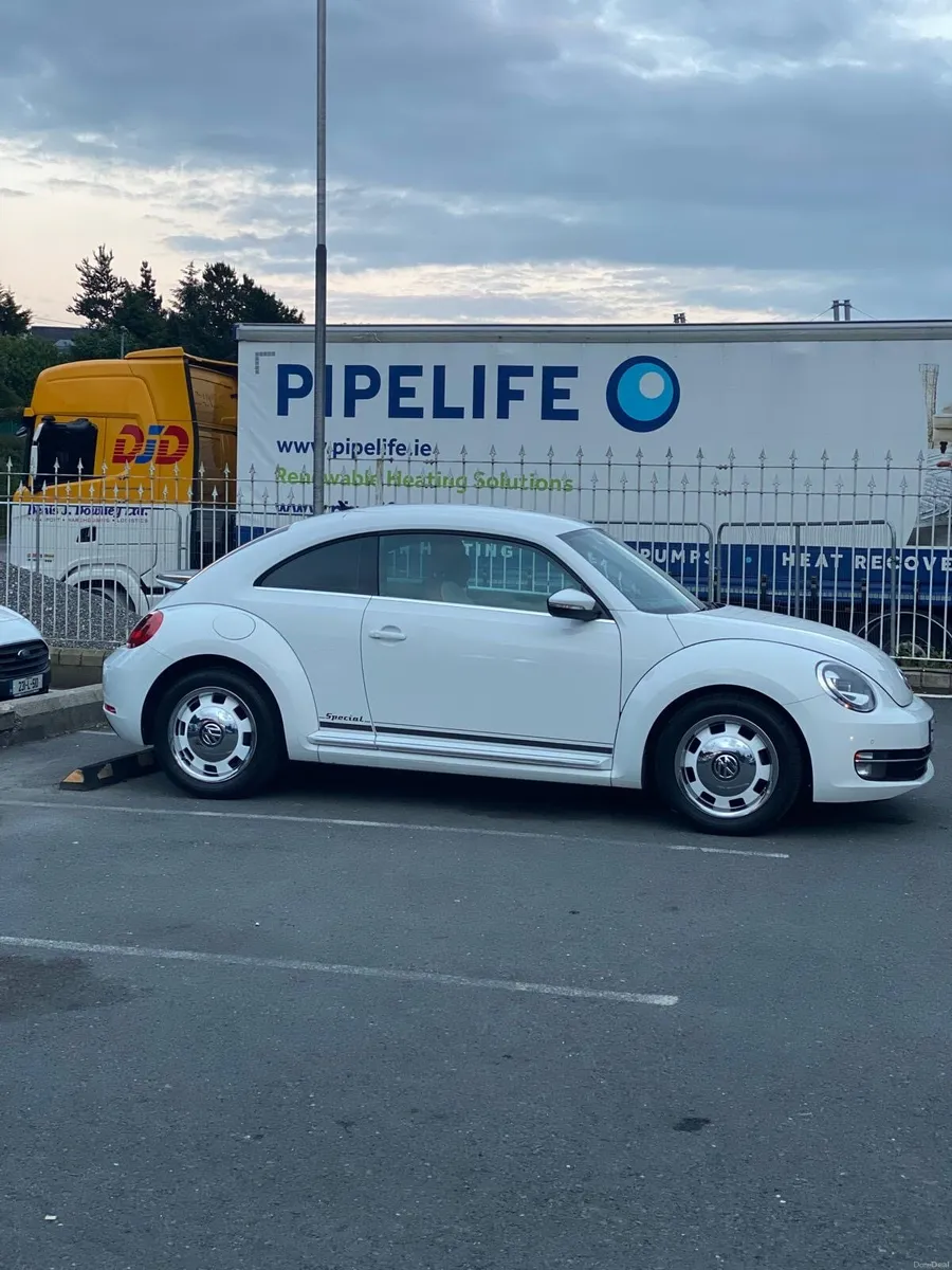 Volkswagen beetle - Image 2