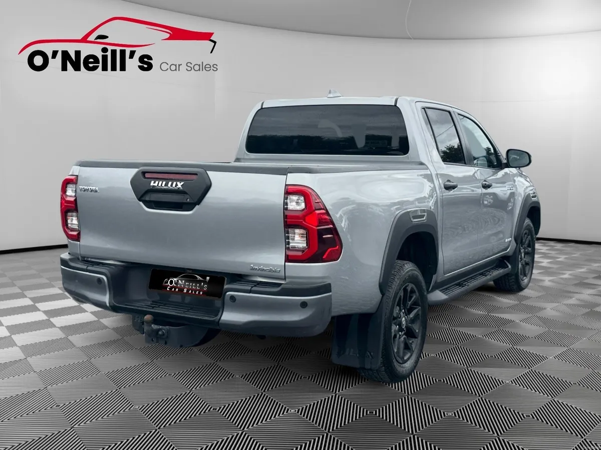Toyota Hilux 2025 2.8  INVINCIBLE 4DR NO VAT! #458 - Image 6