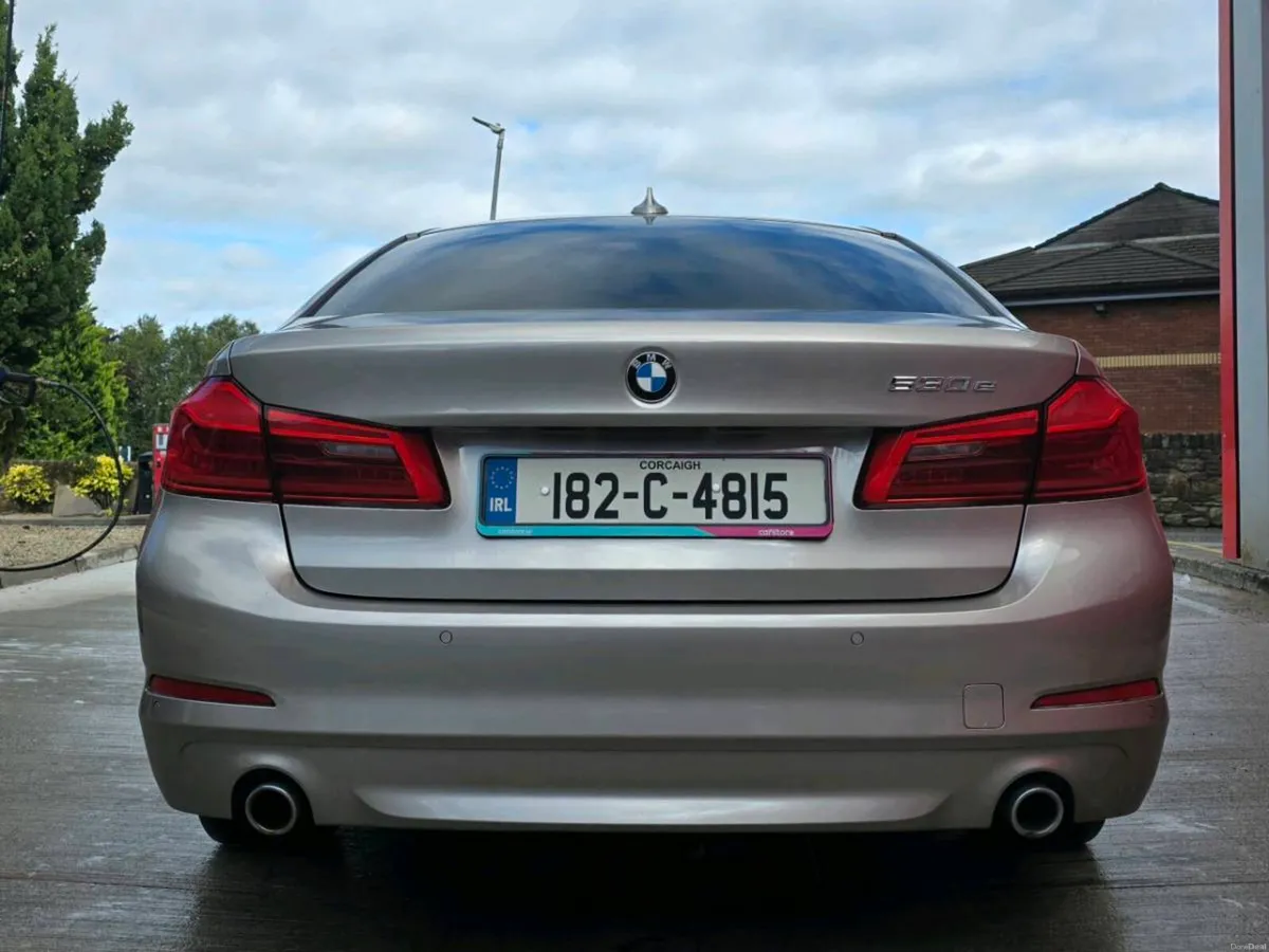 BMW 530e Sunroof Full Service History - Image 5