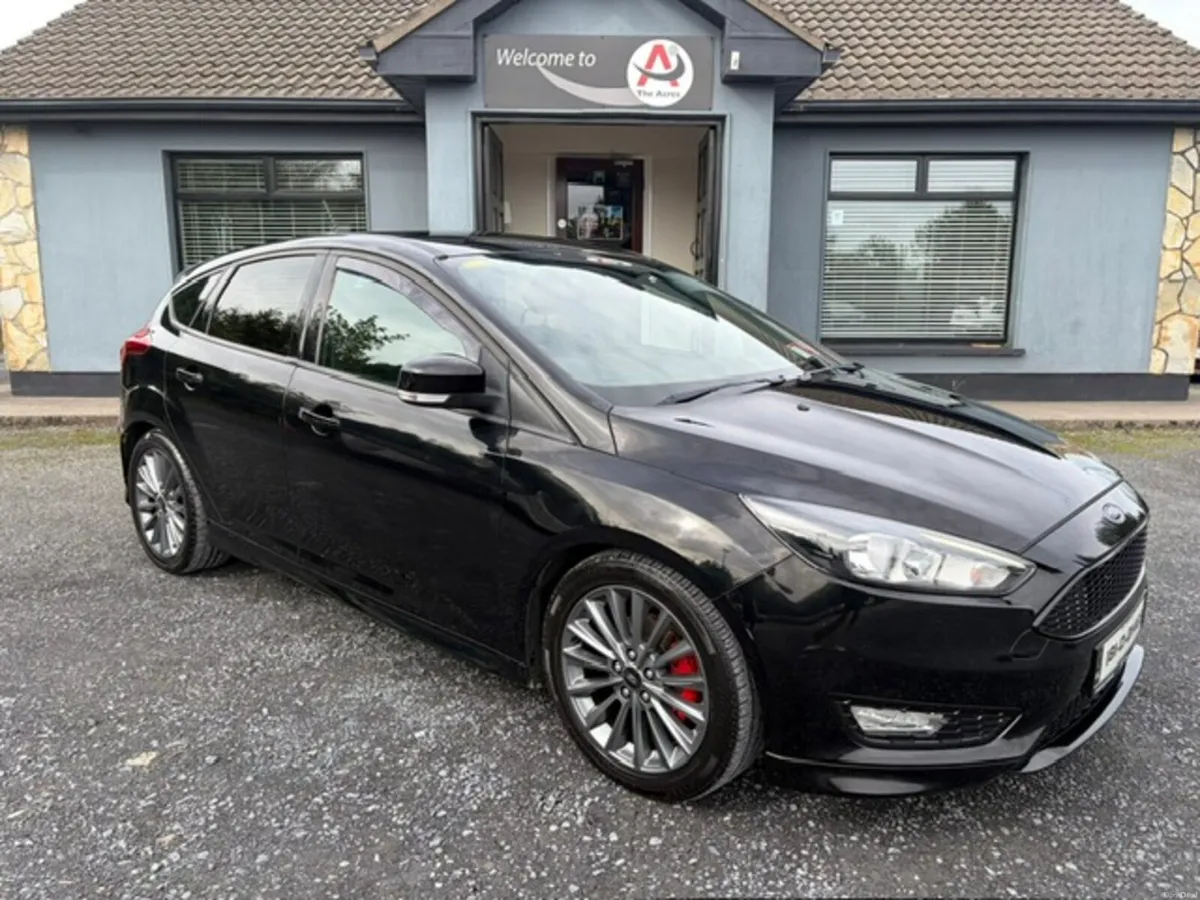 Ford Focus 2018 - Image 2