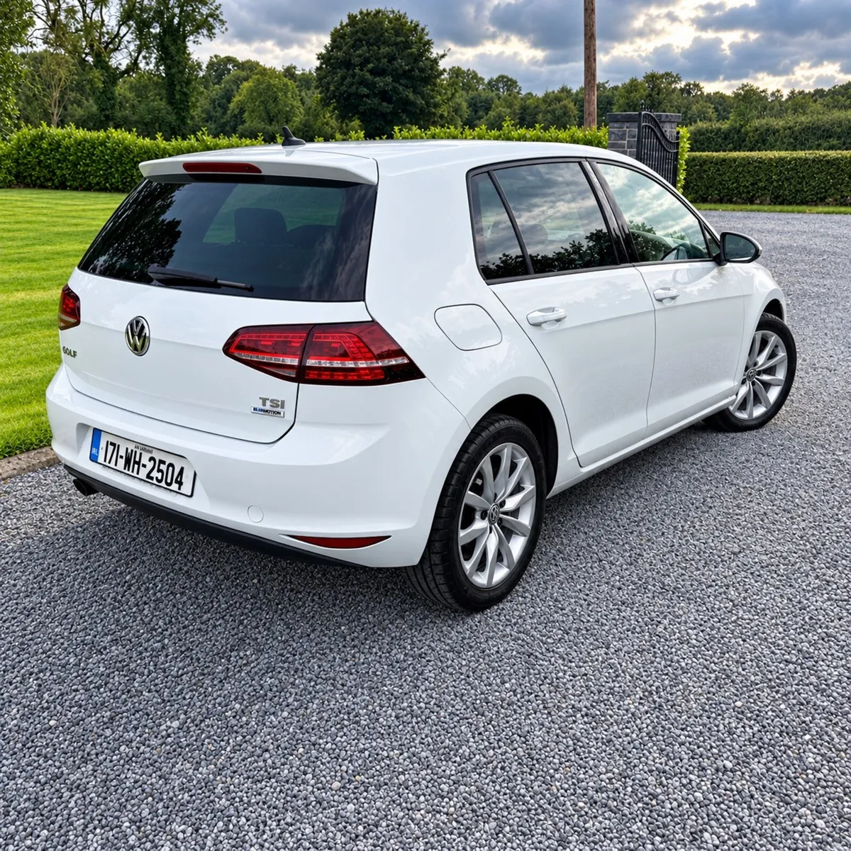 2017 Volkswagen Golf 1.2 TSI DSG Automatic - Image 2