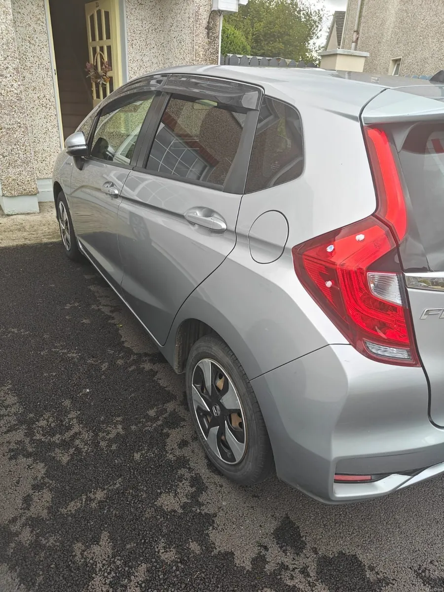 2018 Honda Fit Hybrid Auto | 168k km | NCT 09/2027 - Image 4