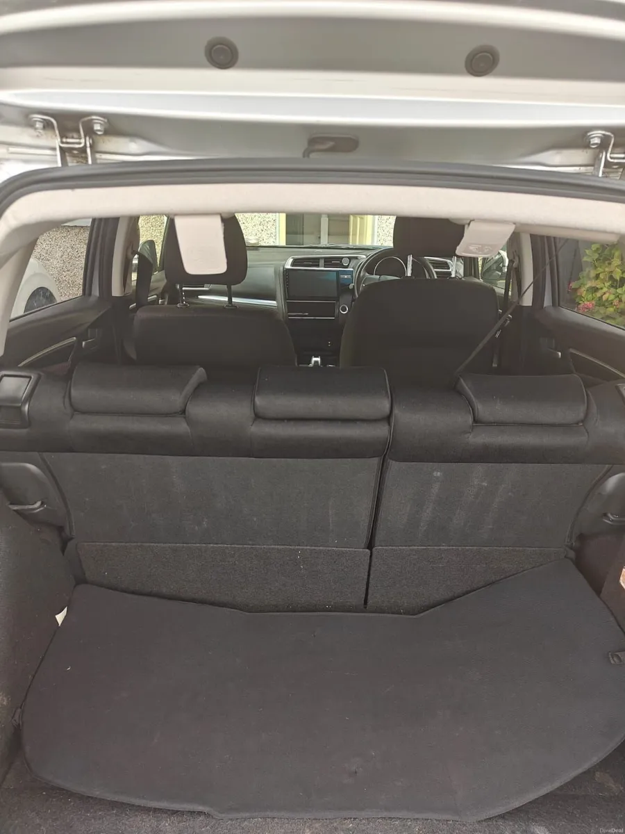 2018 Honda Fit Hybrid Auto | 168k km | NCT 09/2027 - Image 5