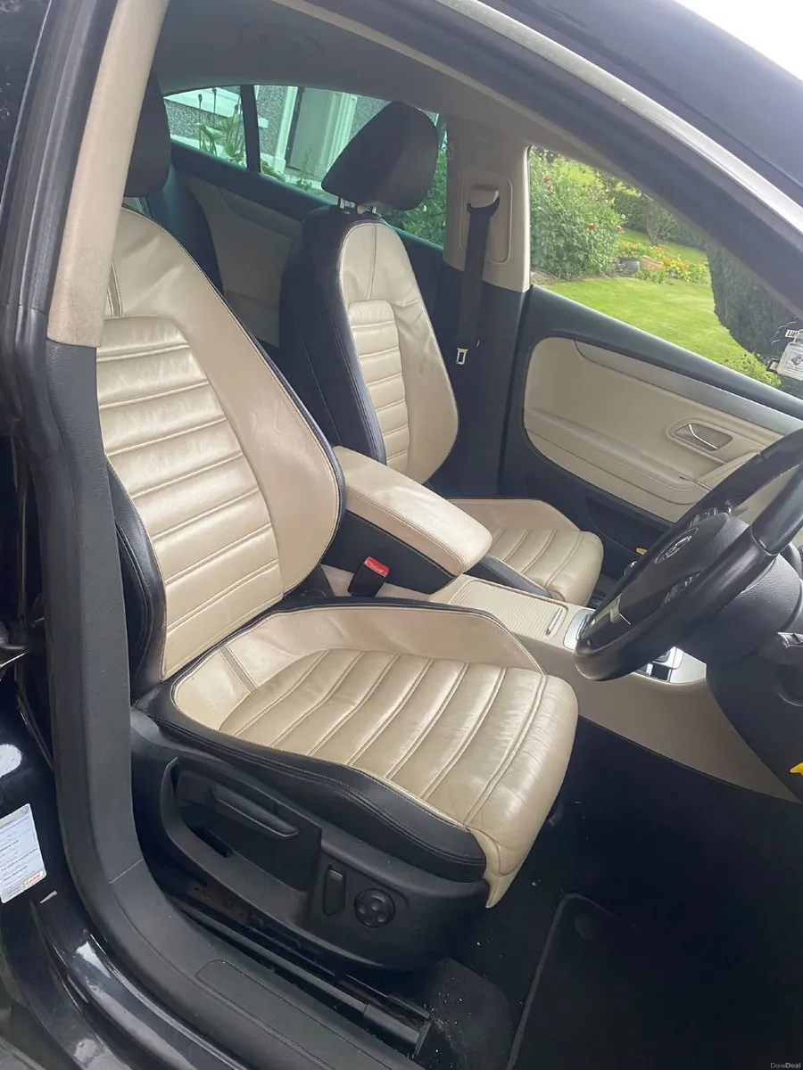 Volkswagen Passat 2011 - Image 6