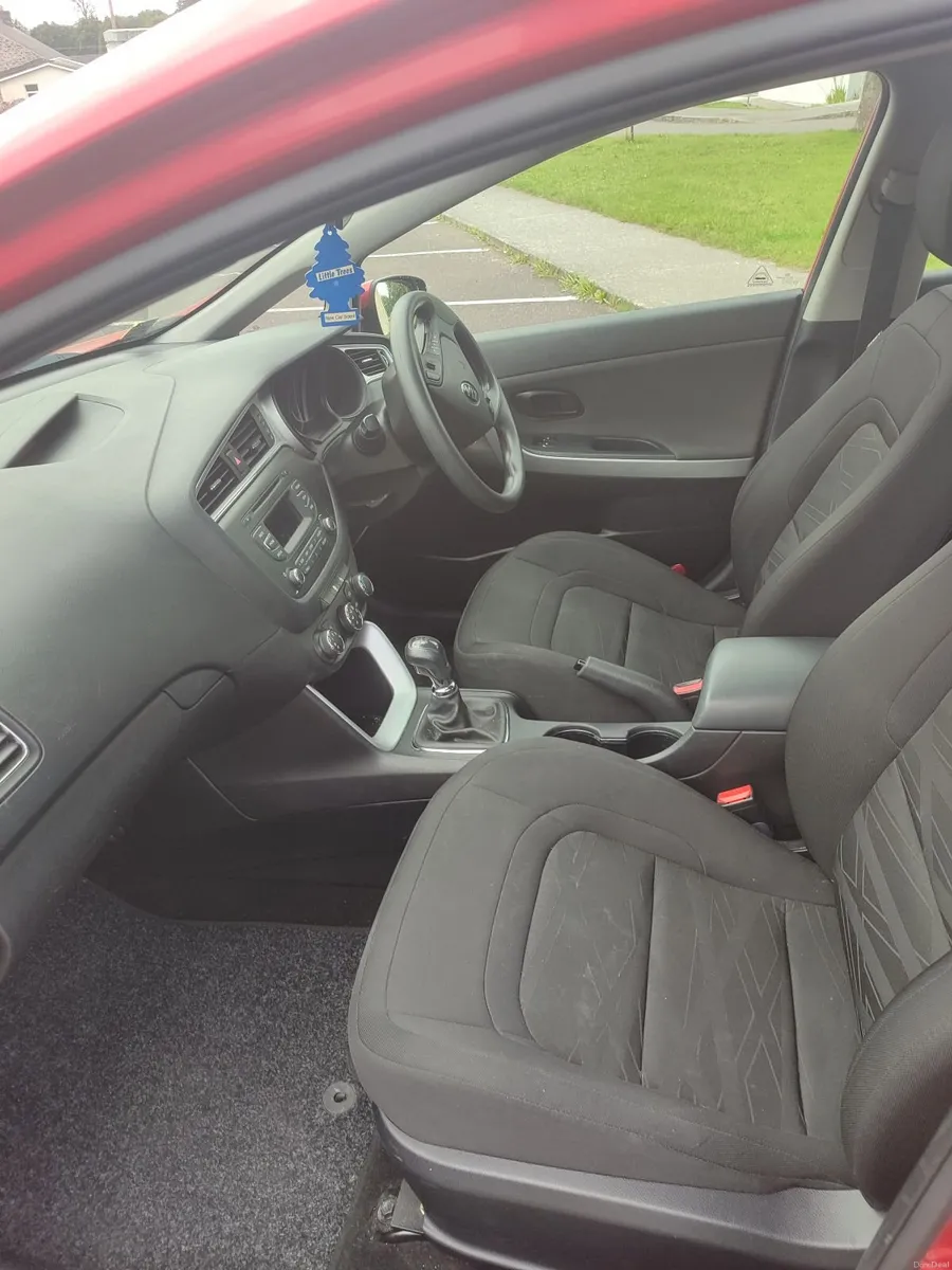 Kia Ceed 2017 - Image 2