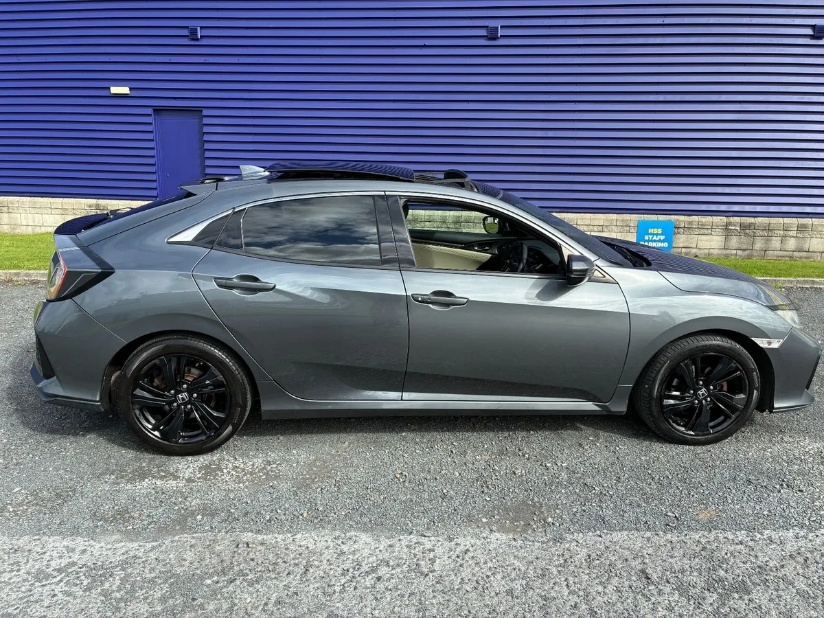 Honda Civic 2017 1.0Turbo - Image 2
