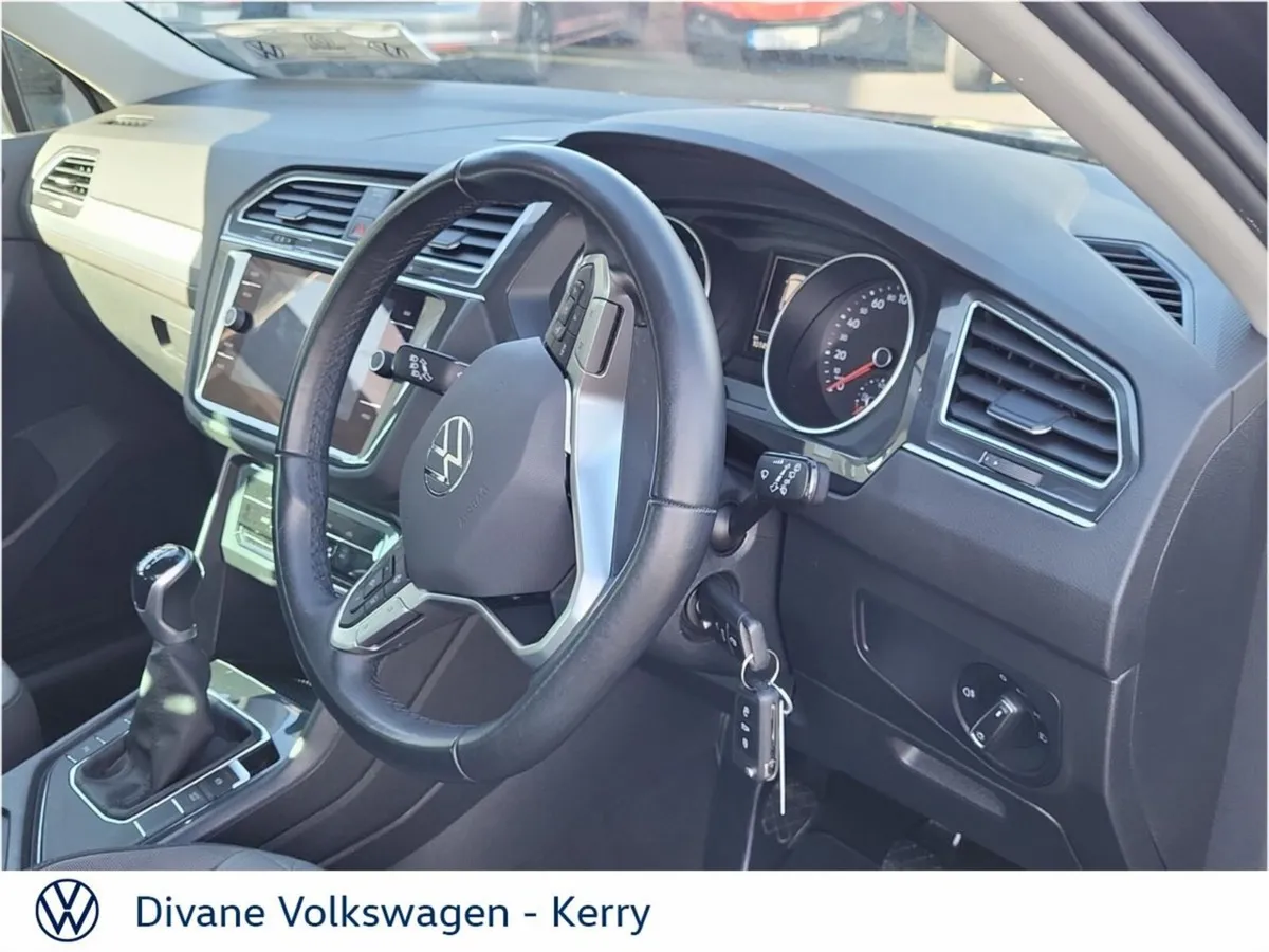 Volkswagen Tiguan LIFE 2.0 TDI 122 BHP - Image 2