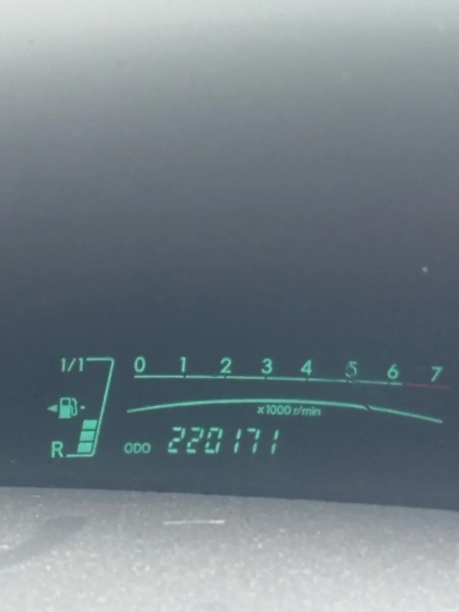 Toyota Yaris - Image 5