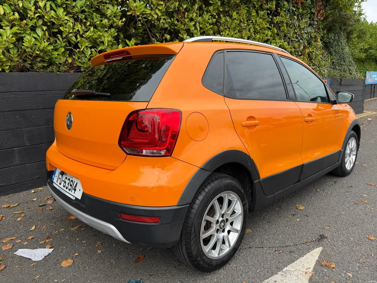 2011 VW POLO CROSS AUTOMATIC LOW MILEAGE - Image 3