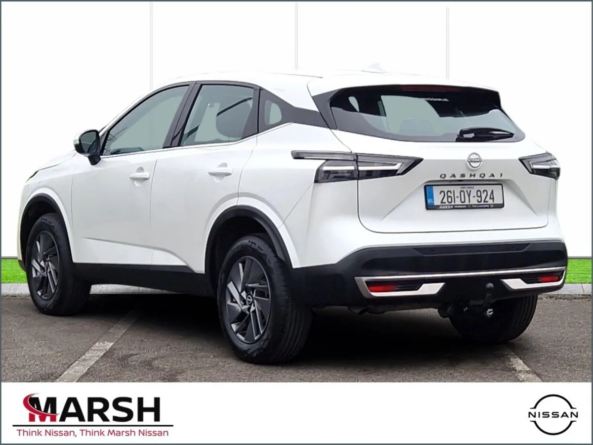 Nissan Qashqai 1.3 MHEV SV MY24 04DR - Image 3