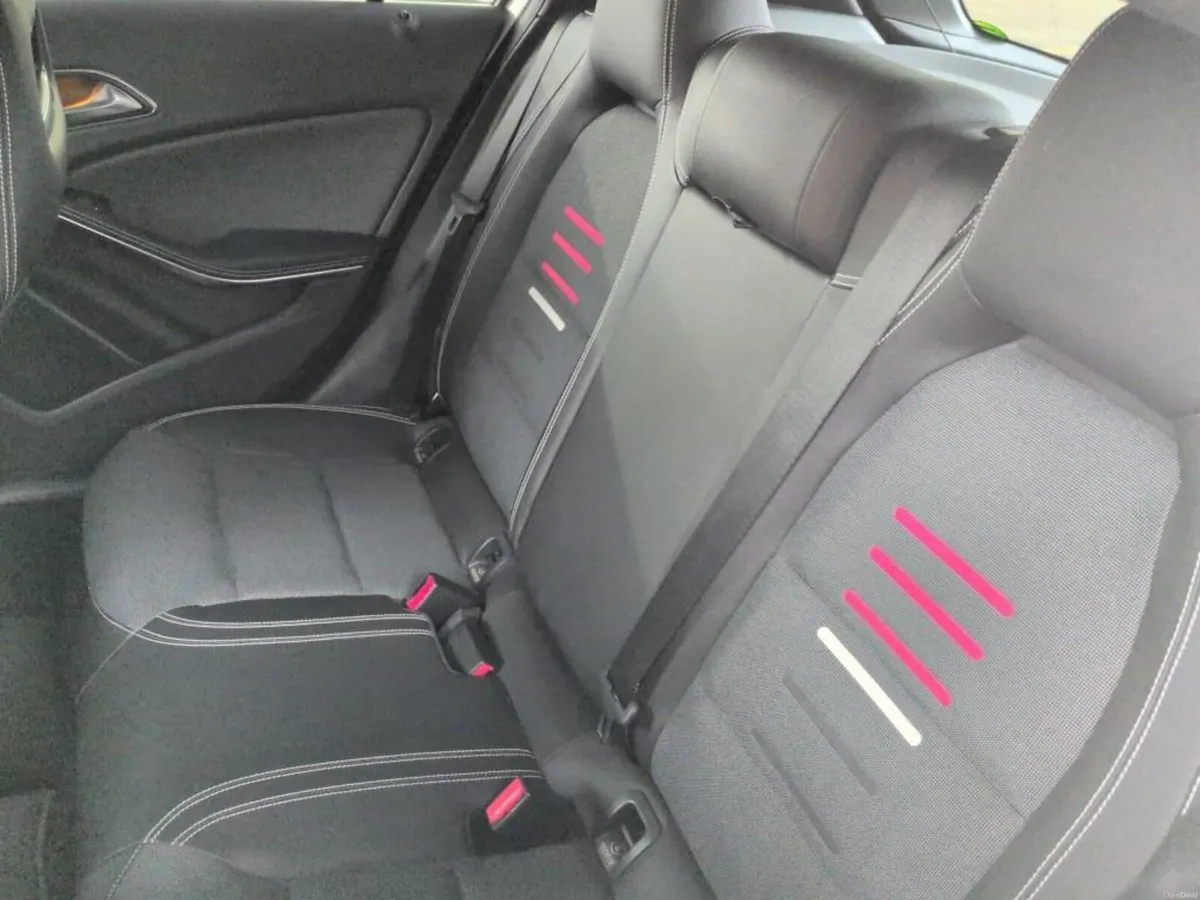 MERCEDES BENZ A180 STYLE AUTO 2017 - Image 5