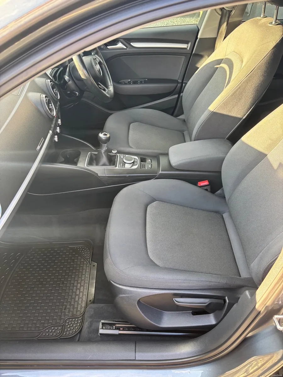 Audi A3 2018 - Image 5