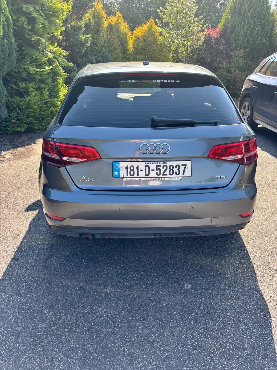 Audi A3 2018 - Image 2