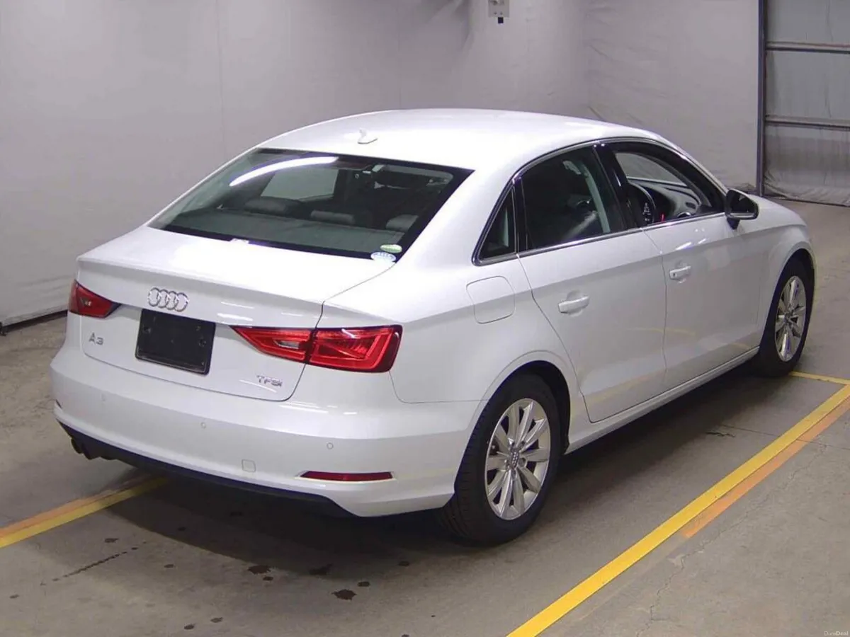 AUDI A3 SALOON 1.4 TFSI AUTO 2015 - Image 2