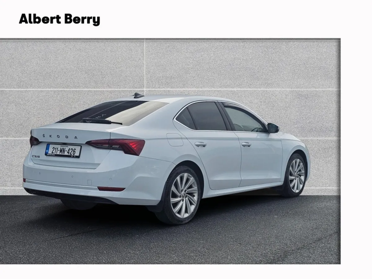 Skoda Octavia STYLE 2.0 TDI 115HP 5DR - Image 4