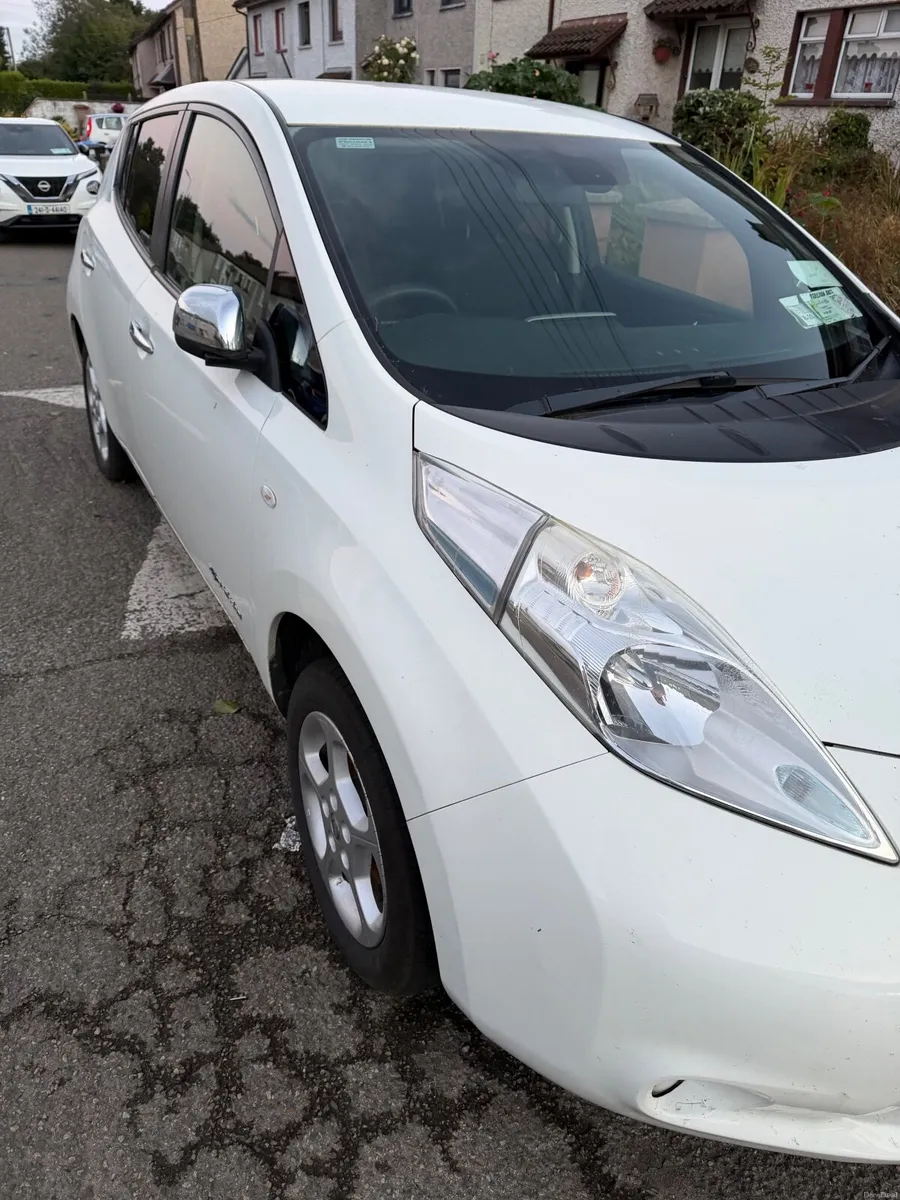 Nissan Leaf 2015 - Image 2