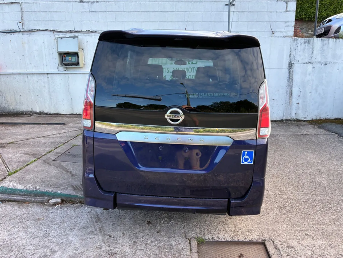 Nissan Serena 2.0 petrol wheelchair accessible 8 s - Image 6