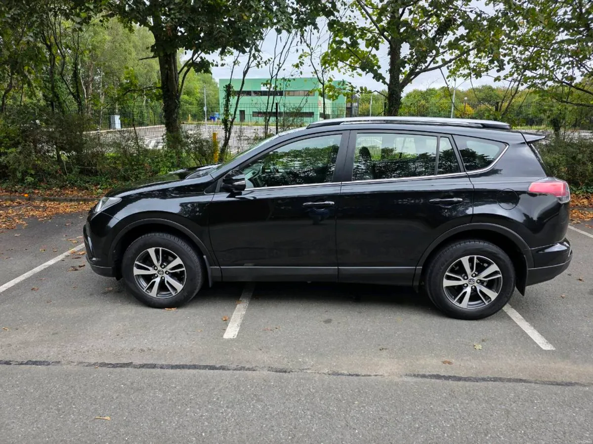 TOYOTA RAV 4 RAV4 2.0 D-4D LUNA 4DR - Image 4