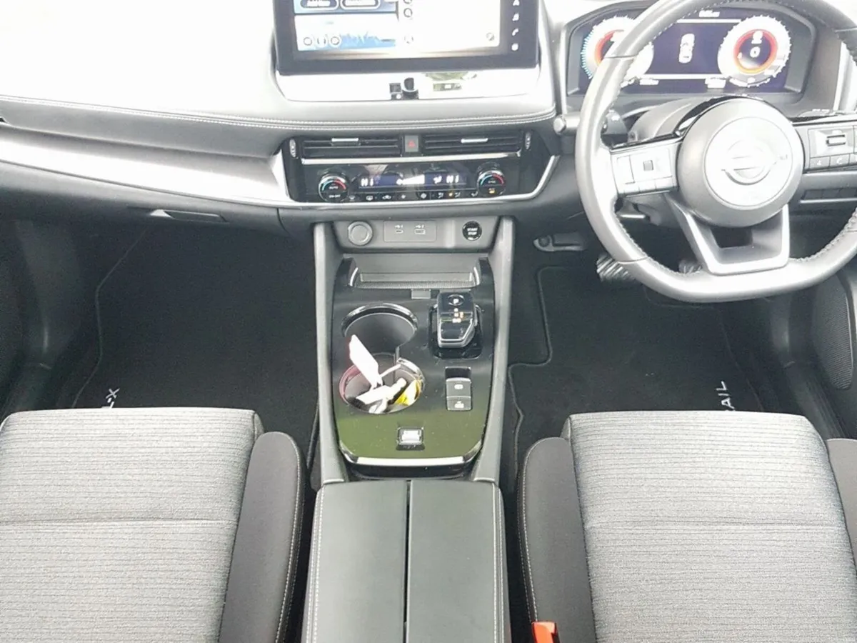 Nissan X-Trail ePOWER X-TRAIL SV PREMIUM 5 Seater - Image 3