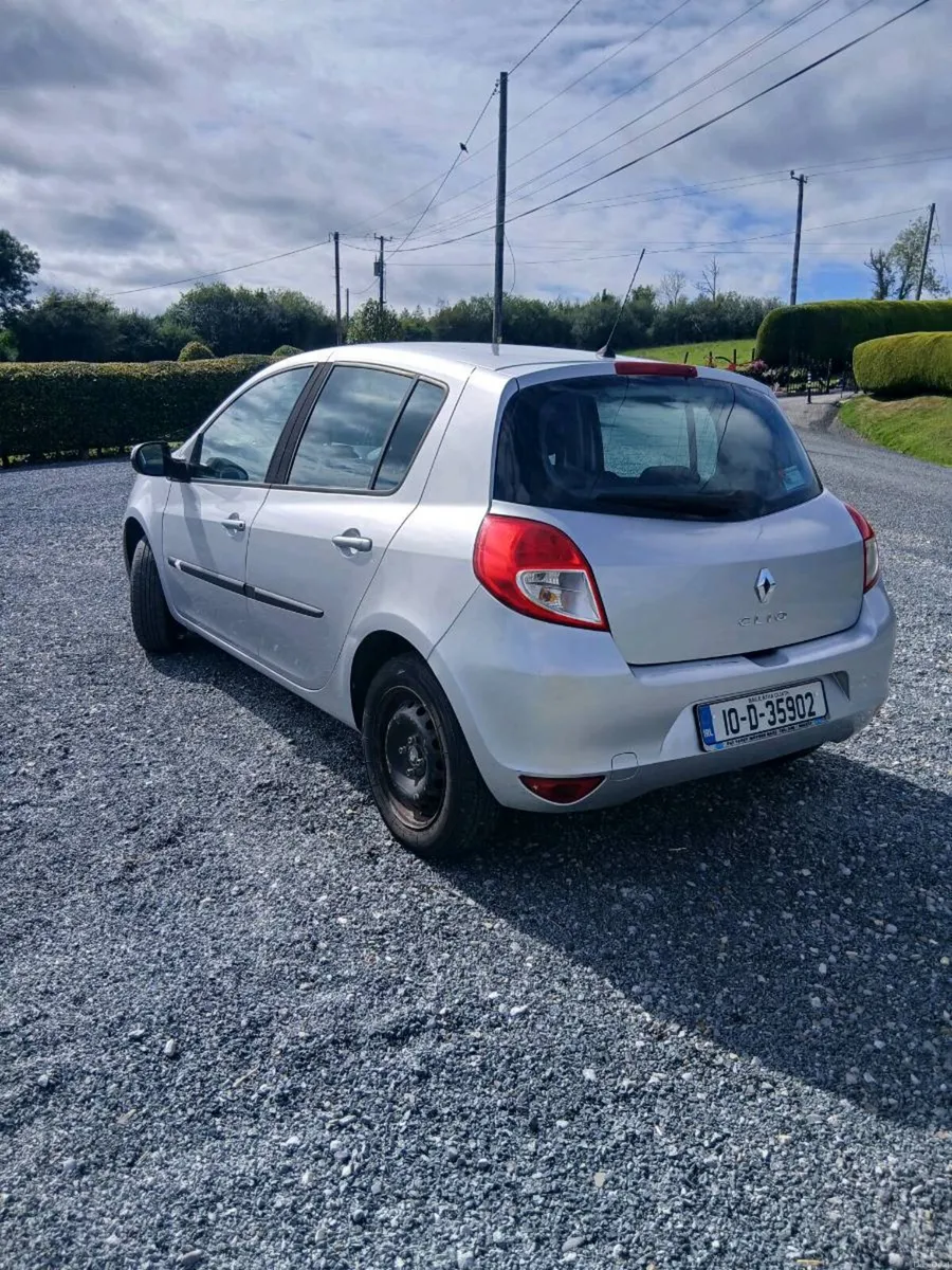 10 renault clio new nct - Image 4