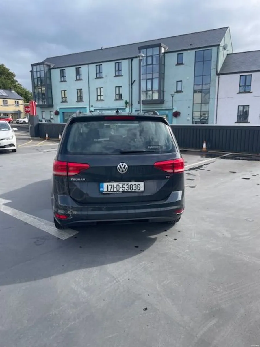 2017 VW Touran 1.6 TDI 7-Seater – Lady Owner - Image 3
