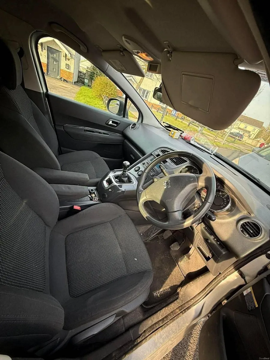Peugeot 5008 - Image 5