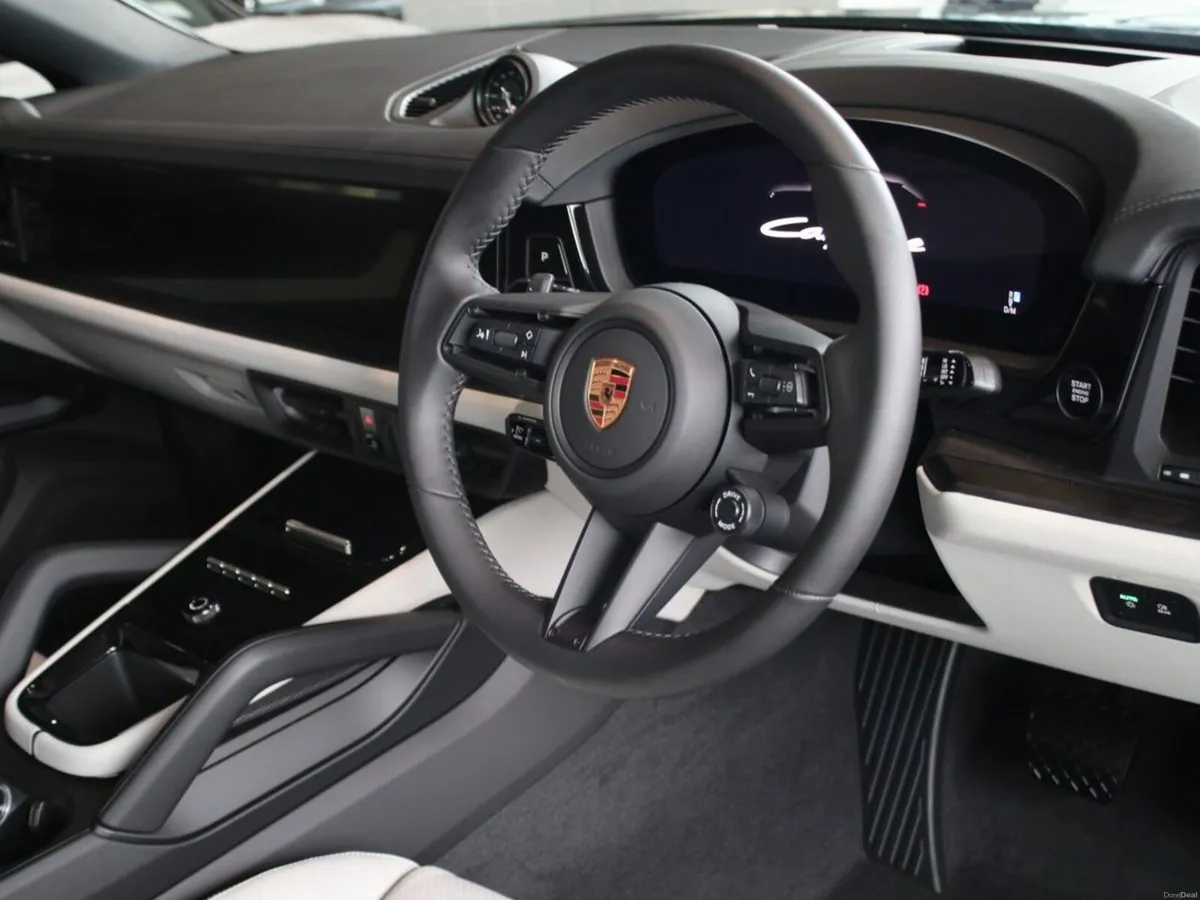 Porsche Cayenne E-Hybrid Coupe Black Edition (New) - Image 5