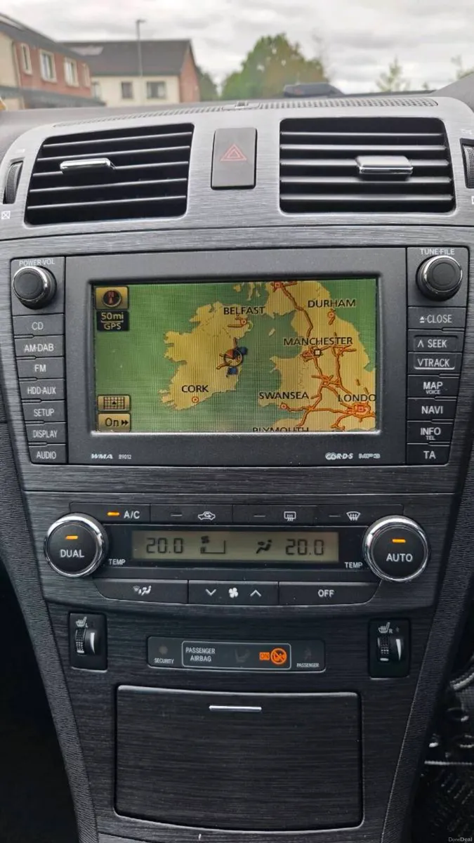 TOYOTA AVENSIS D4D T4 5 DOORS - Image 6