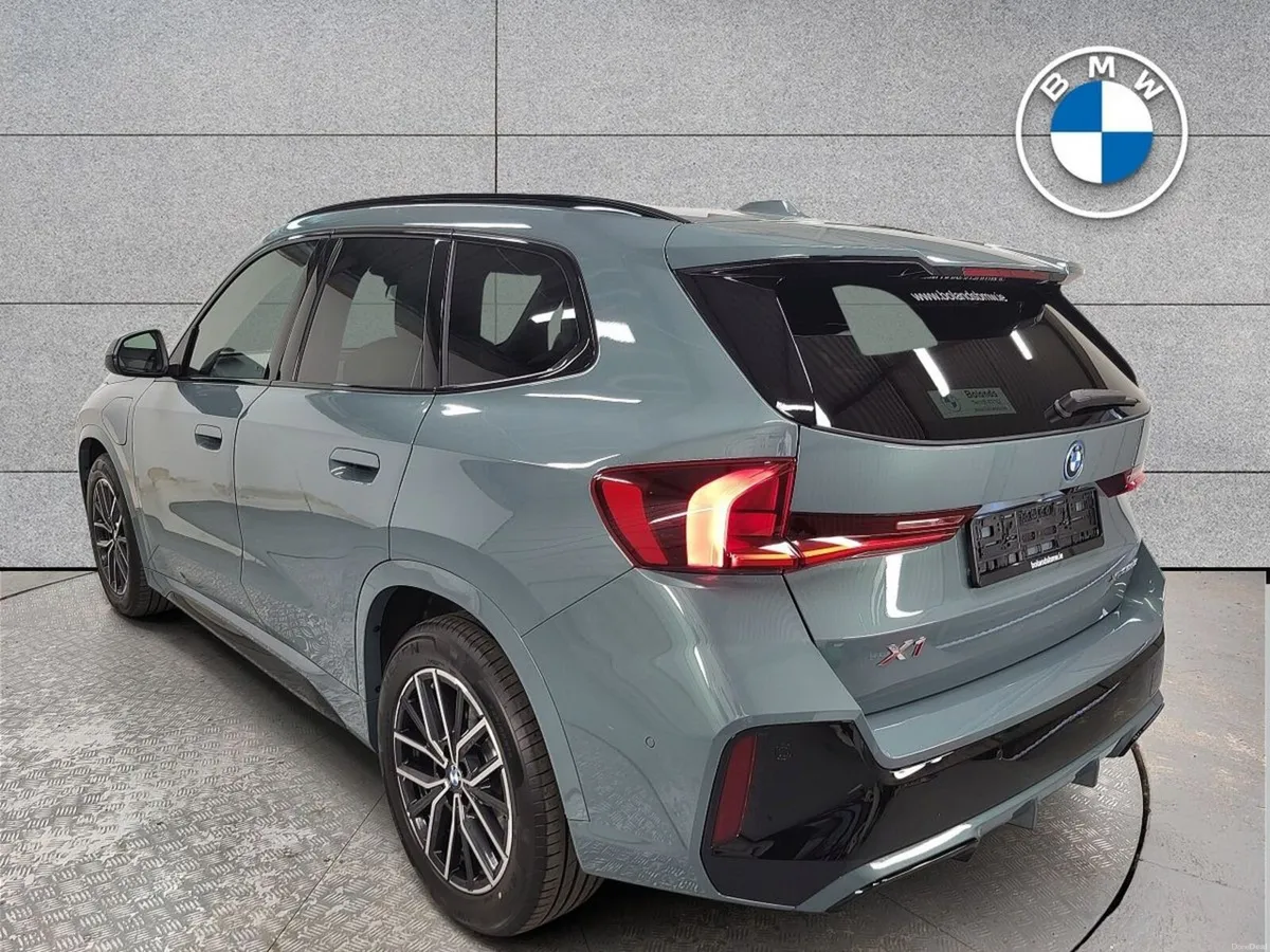 BMW iX xDrive25e M Sport - Image 2