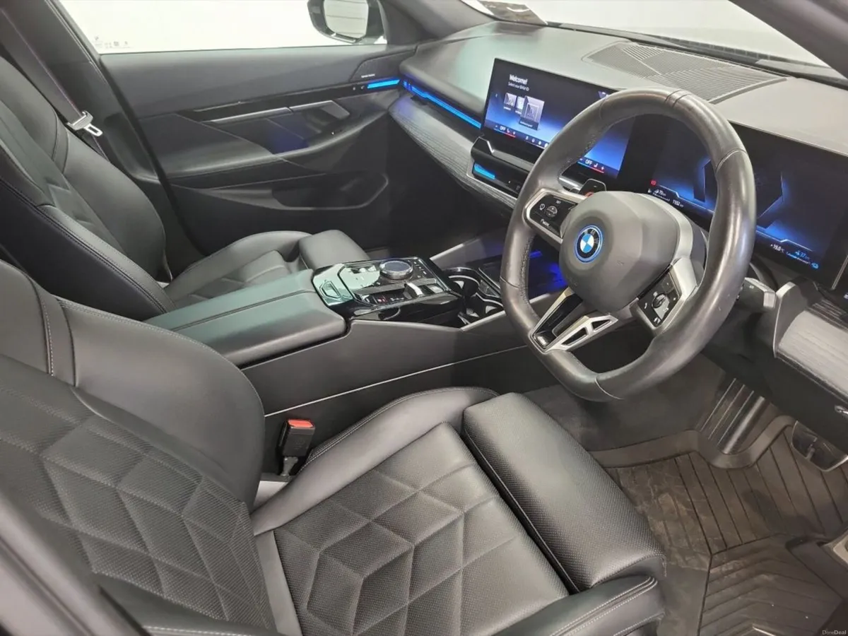 BMW 5-Series 530e M Sport - Image 6