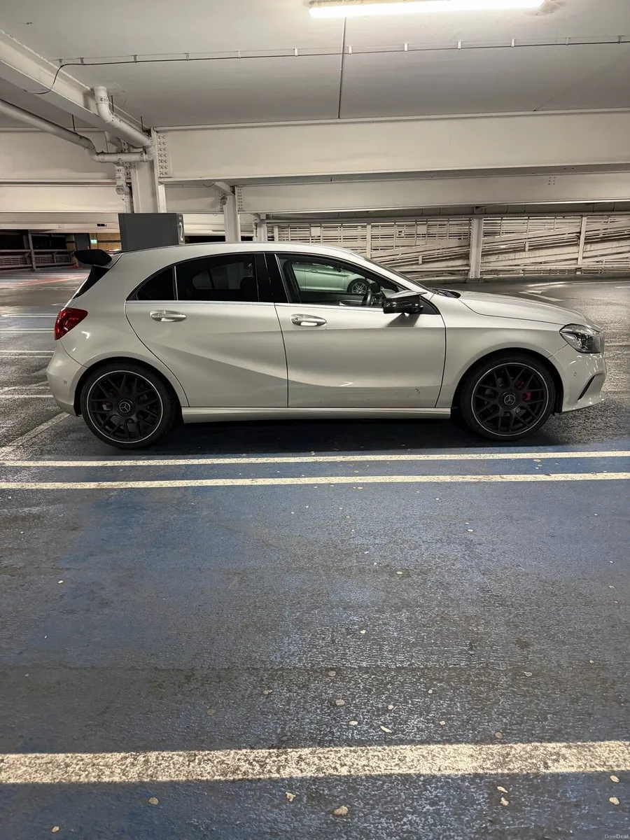 A180 Mercedes Benz,2018 LOW MILEAGE, AUTOMATIC - Image 3