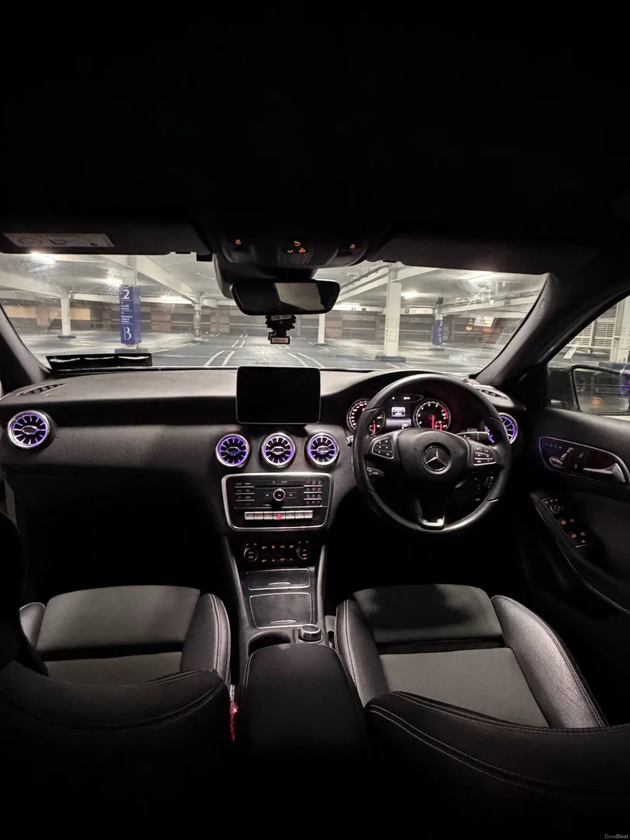 A180 Mercedes Benz,2018 LOW MILEAGE, AUTOMATIC - Image 5