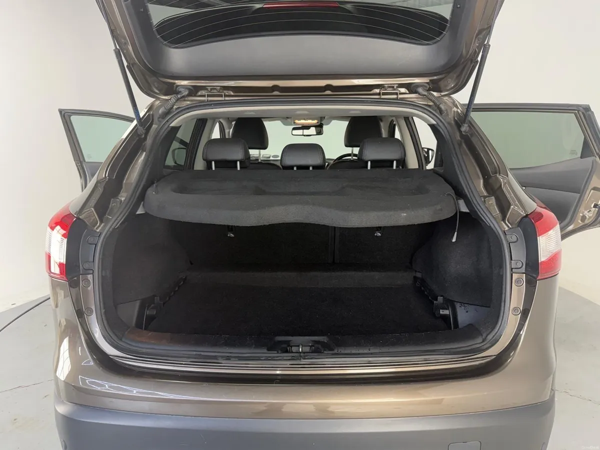 Car - Image 5