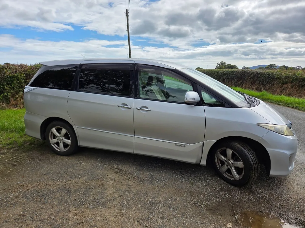 Toyota Estima 2011 - Image 3