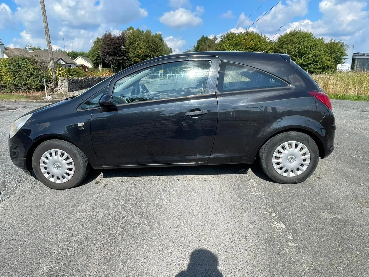 Opal Corsa - Image 6