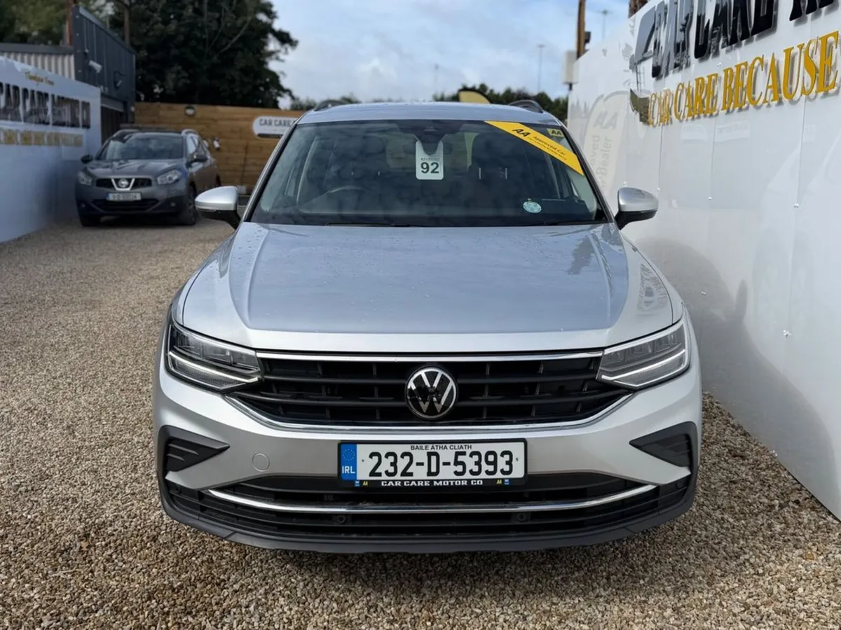 Volkswagen Tiguan Life 2.0tdi D7F 150HP 5DR Auto - Image 3