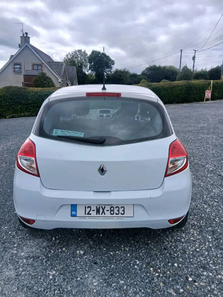 12 renault clio 1.2 petrol new nct - Image 3