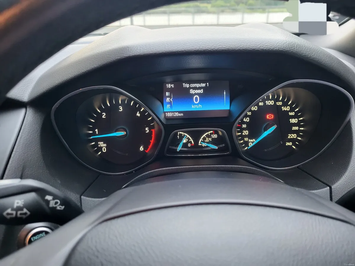FORD FOCUS 2018 ST-LINE 1.5TD 120BHP 6SPD - Image 5