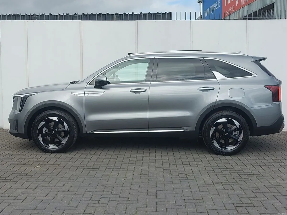 Kia Sorento 1.6 PHEV - Image 2