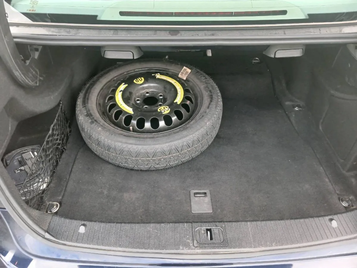 Car - Image 2