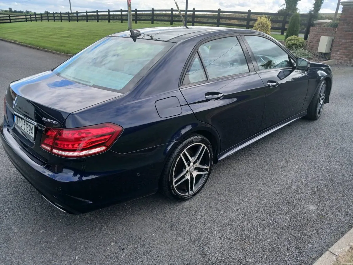 Car - Image 5