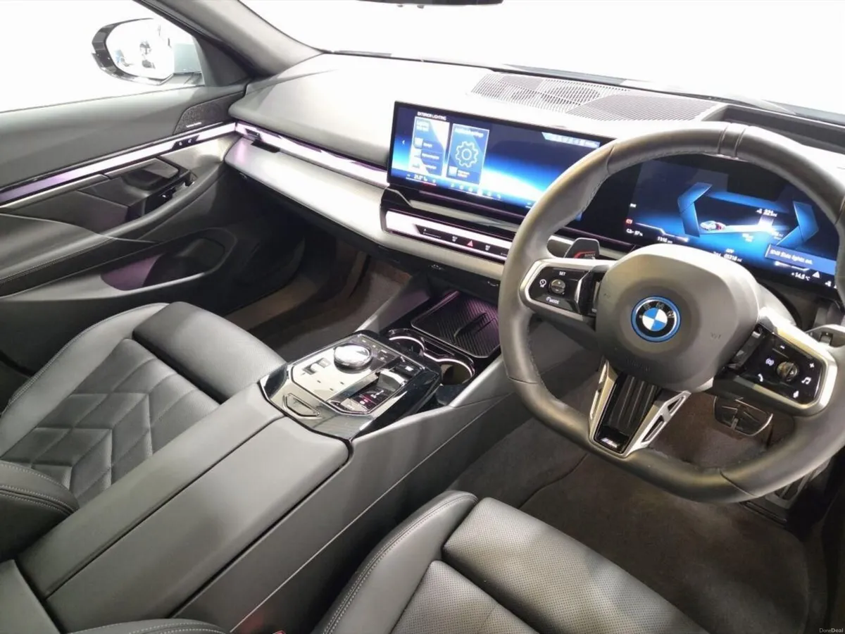 BMW i5 eDrive40 M Sport Pro Saloon - Image 6