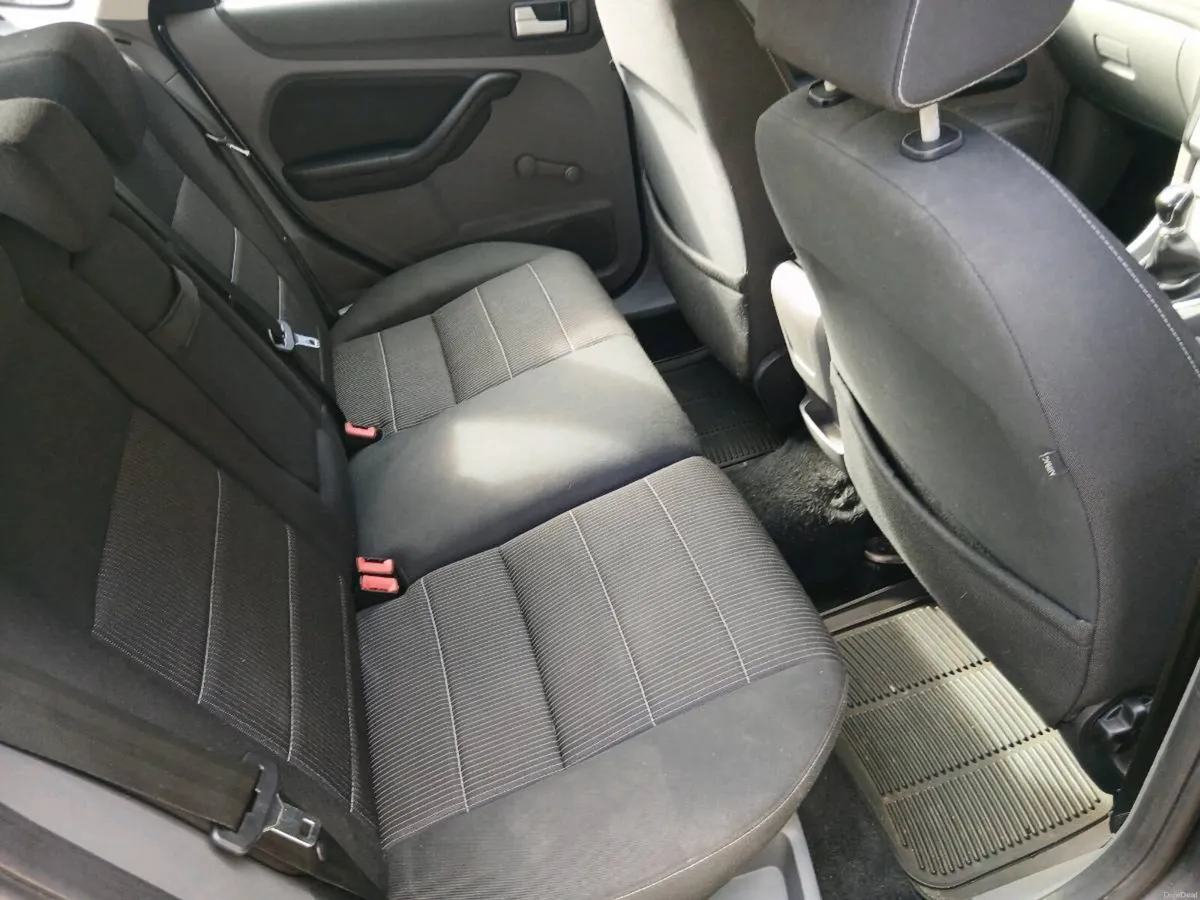 Ford focus - Image 5