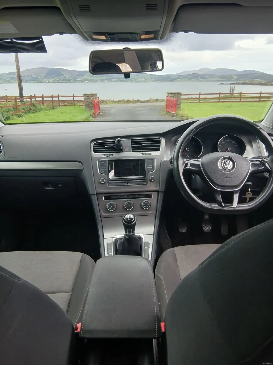 Volkswagen Golf 2013 - Image 2