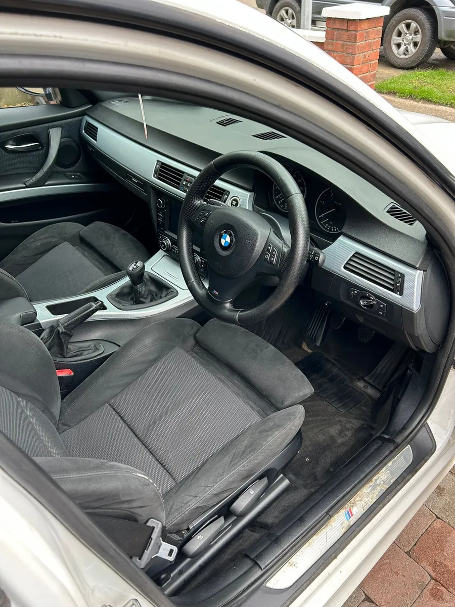 2010 bmw 318d Msport - Image 4
