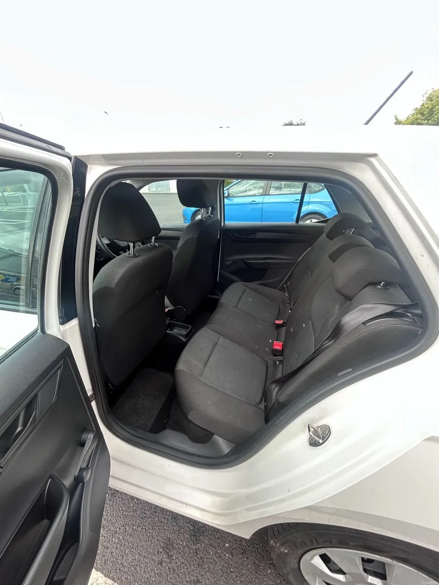 Skoda Fabia 2017 - Image 4