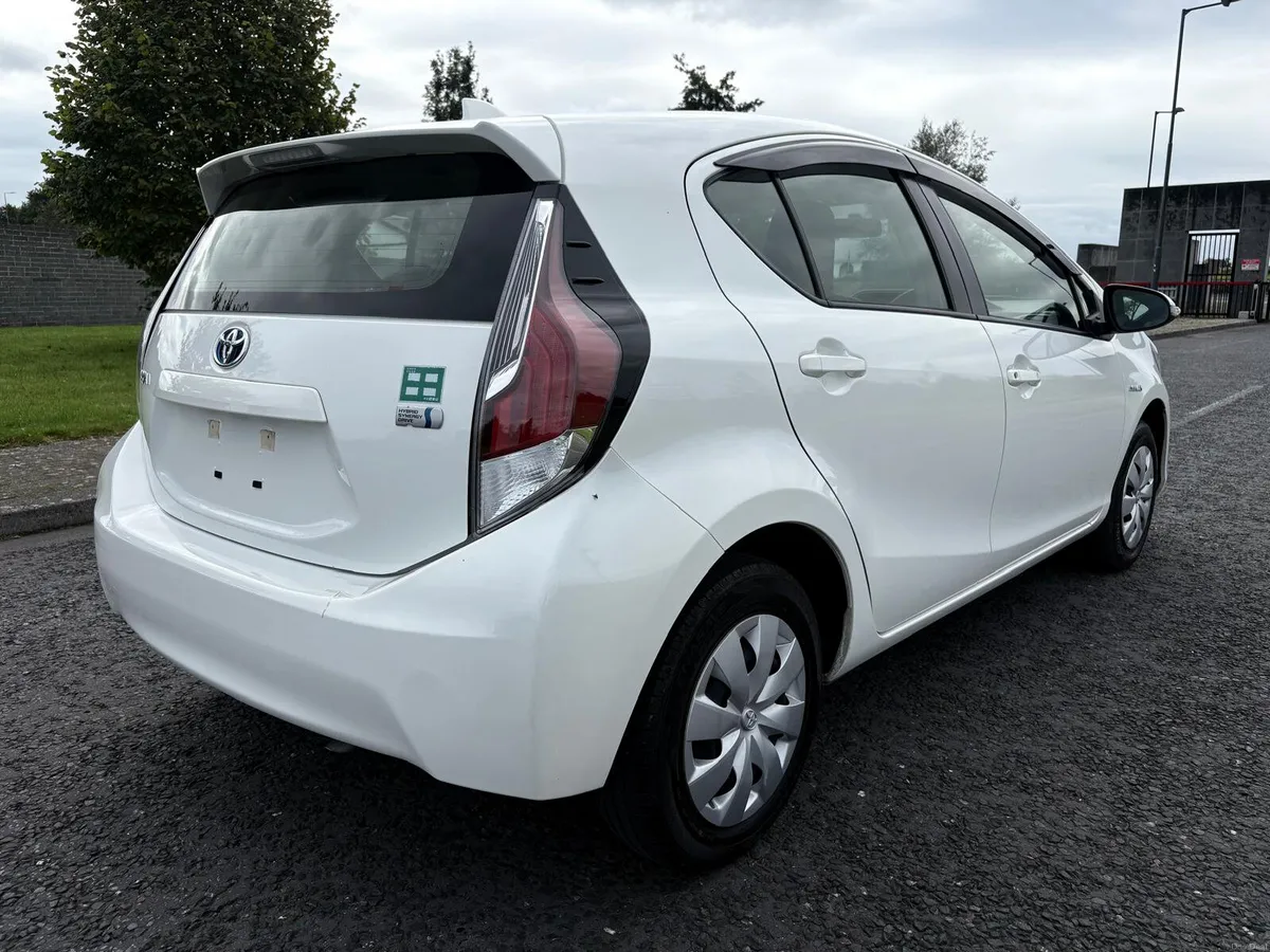 2015 Toyota Aqua L, 1.5 Petrol, Automatic - Image 3
