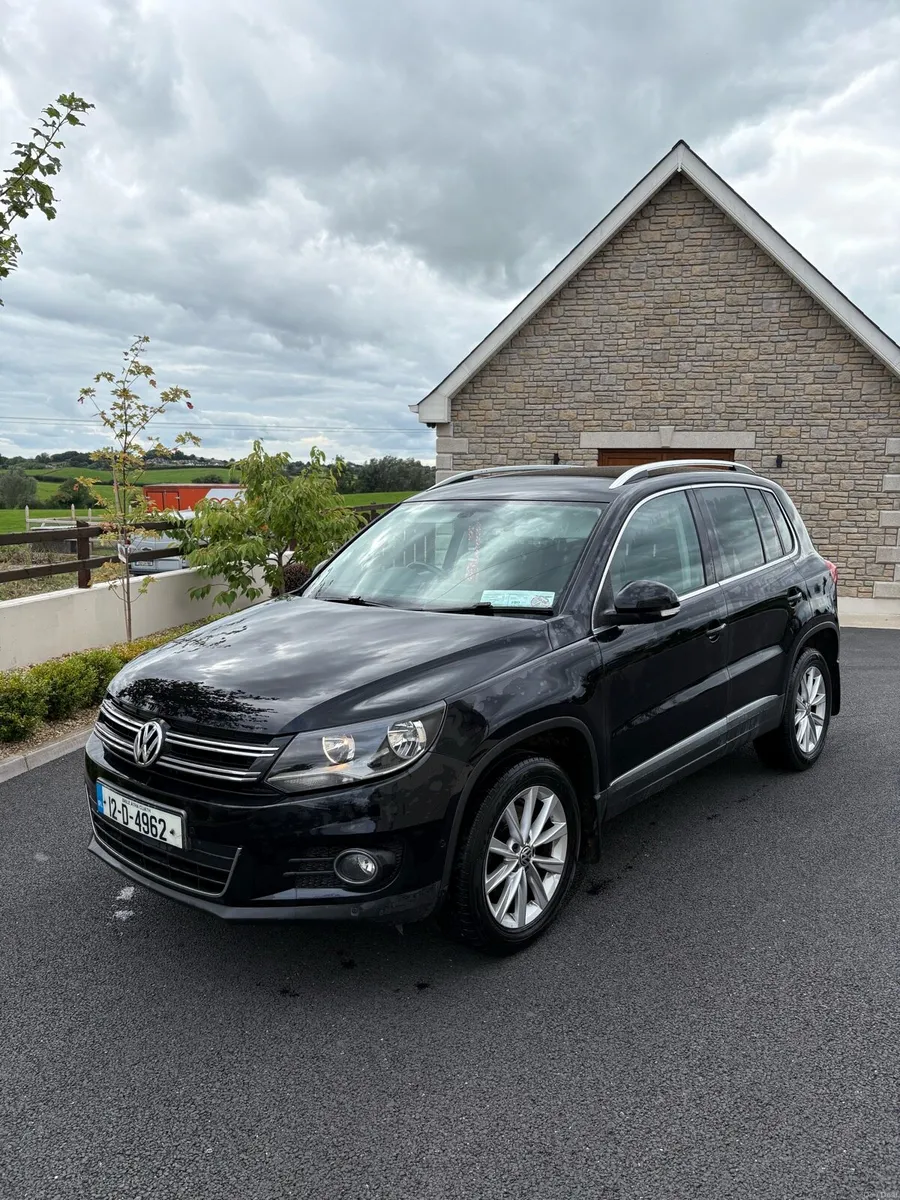 2012 Volkswagen Tiguan - Image 1