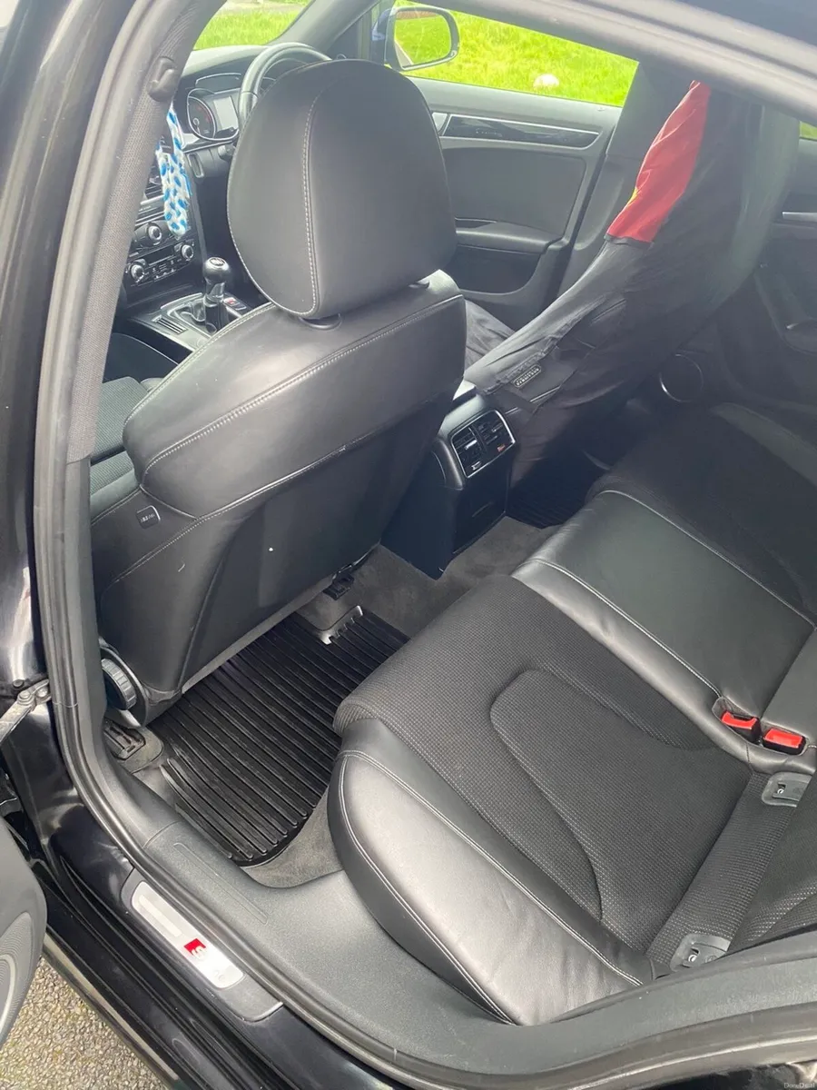 Audi A4 Quattro S line Black Edition - Image 6